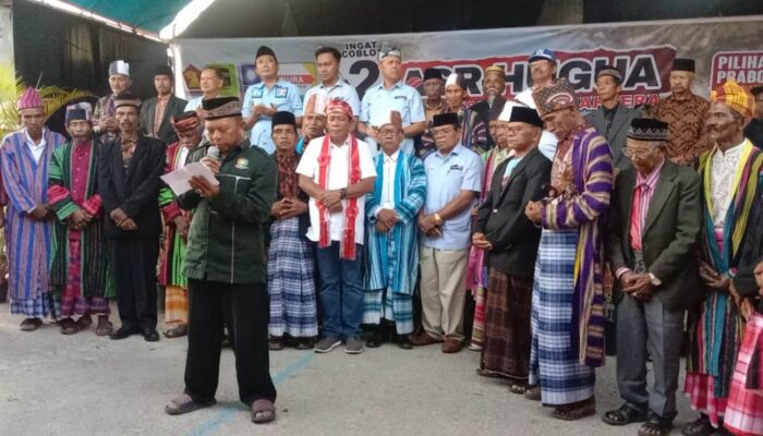 ASR-Hugua Dapat Doa Kemenangan Dari Tokoh Adat dan Parabela Sorawalio Baubau