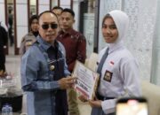 Lepas Dua Anggota Paskibraka Nasional, Gubernur Sultra Tekankan Bawa Nama Baik Daerah