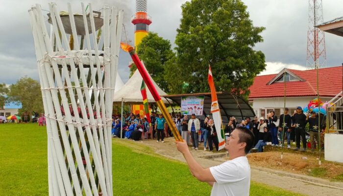 Bupati Koltim Buka Kegiatan Olahraga dan Seni Siswa Hingga Bagi Susu