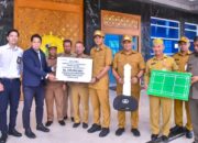 Komitmen Bantu Pemda Konkep, Bank Sultra Serahkan 1 Unit Mobil dan Sarana Olahraga