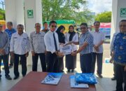 Tunaikan Program PENGGARIS ASR Hugua, 17.500 Paket Bantuan Seragam Gratis SMA Disalurkan