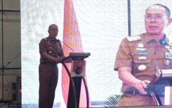 Hadiri Konferda dan Konfercab PDIP Sultra, Gubernur ASR Ajak Kader Atasi Kemiskinan dan Stunting