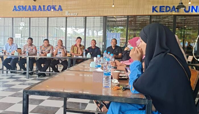 Warga Kambu Keluhkan Pengurusan SIM dan Kamtibmas di Jumat Curhat Ditlantas Polda Sultra