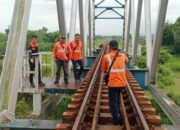 Guna Mitigasi Gangguan dan Pasca Pencurian Prasarana, Daop 7 Madiun Intensifkan Pemeriksaan Jalur Kereta Api