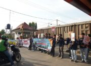 KAI Divre IV Tanjungkarang Ingatkan Masyarakat Dilarang Beraktivitas di Jalur Kereta Api