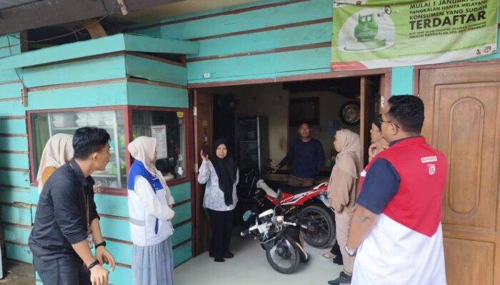 Jelang Idulfitri, Pertamina Gelar Sidak dan Operasi Pasar LPG 3 Kg di Sultra