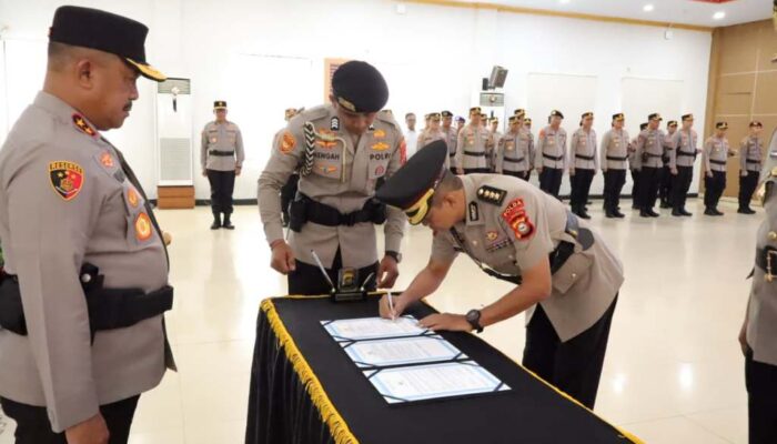 Kapolda Sultra Lantik Irwasda Baru, Kombes Hartoyo Geser ke Polda Sulsel