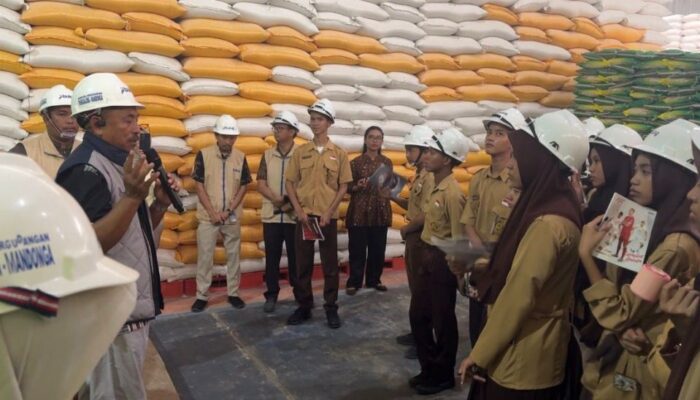 Perkuat Ketahanan Pangan Sejak Dini, Perum Bulog Sultra Hadirkan Wisata Edukasi bagi Pelajar di Kendari