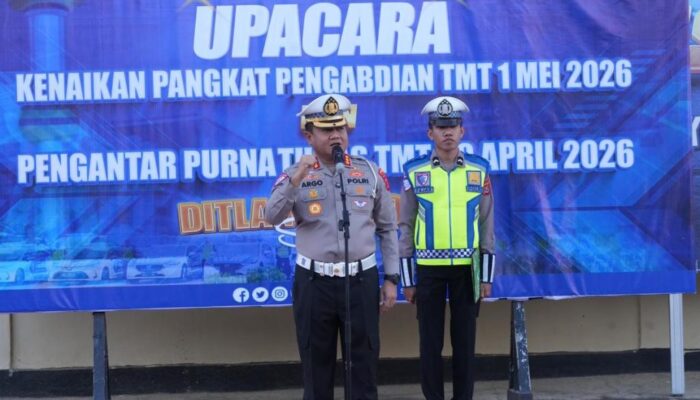 Dirlantas Polda Sultra Pimpin Upacara Kenaikan Pangkat dan Purna Tugas Personel Lantas