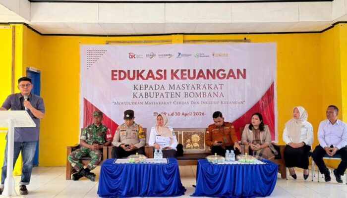 OJK Sultra Edukasi Keuangan di Bombana dan Konut, Lindungi Warga dari Risiko Finansial