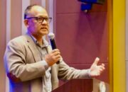 Dirjen Dikti Resmi Jabat Plh Rektor UHO, Gantikan Dr. Herman Selama Cuti Haji