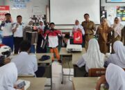 Gandeng Satlantas, Asmo Sulsel Bekali 50 Siswa SMKN 40 Makassar Ilmu Keselamatan Berkendara