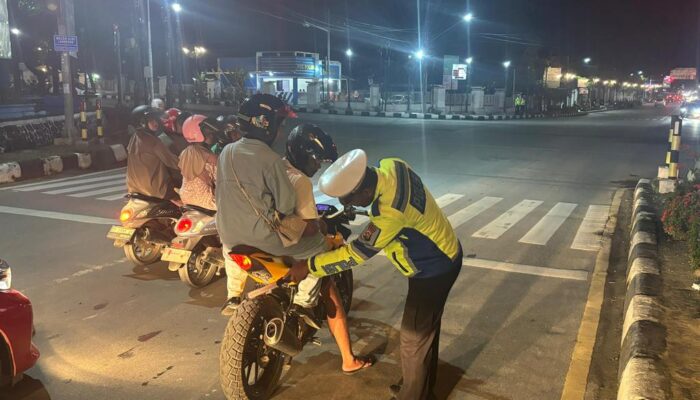 Malam Minggu Aman, Ditlantas Polda Sultra Gelar Patroli Cegah Gangguan Kamtibmas