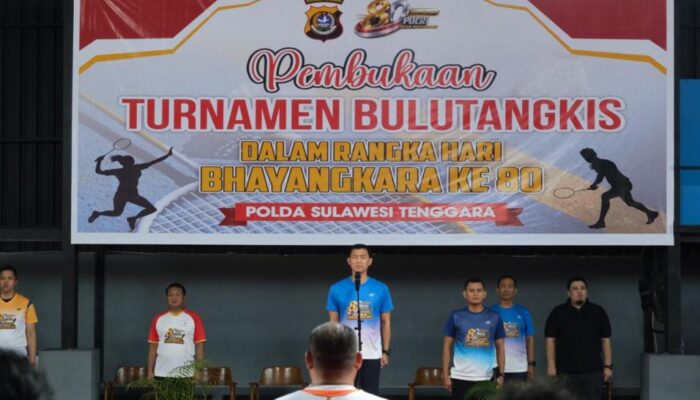 Sambut Hari Bhayangkara ke 80, Kapolda Sultra Buka Turnamen Bulutangkis Diikuti Ratusan Atlet