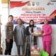 Sambut Hari Bhayangkara ke 80, Kapolda Sultra dan Istri Jenguk Purnawirawan dan Personel Sakit