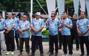 Momen Bhayangkara Sultra Run 2026, Lari Bareng Warga Sekaligus Luncurkan SIM Masuk Pulau