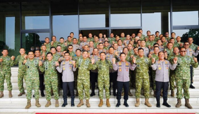 Perkuat Soliditas TNI-Polri, Kapolri Silaturahmi dengan Panglima TNI