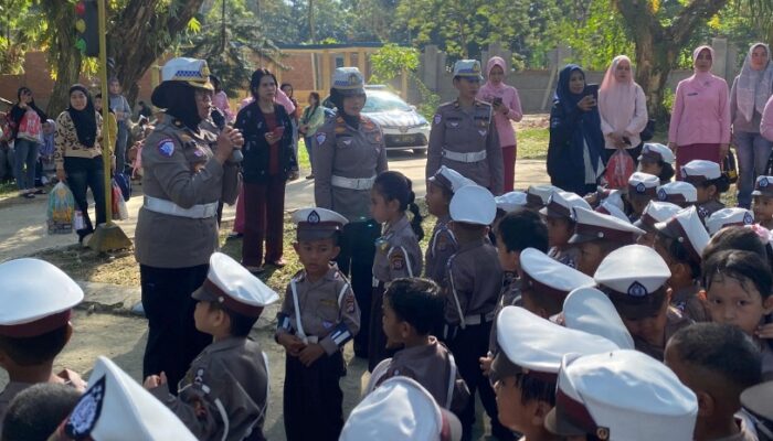 Momen Hari Anak Nasional, 102 Murid TK Diajak Ditlantas Polda Sultra Kenali Aturan Lalu Lintas
