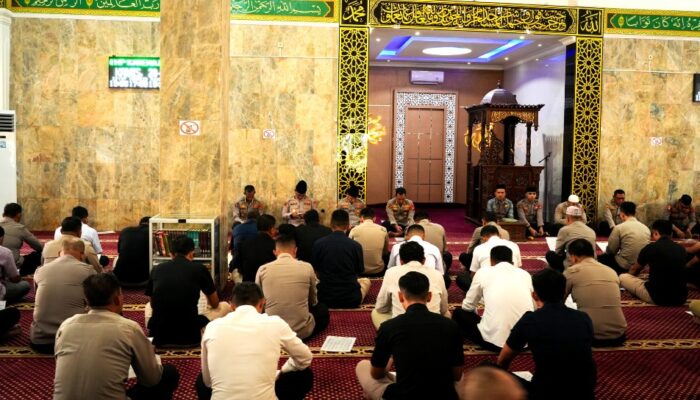 Mengabdi Sepenuh Hati, Anggota Polda Sultra Perkuat Mental dan Spiritual Lewat Binrohtal