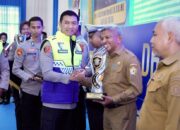 Kejutan di HUT ke-71, Polda Sultra Beri Lantas Award ke Sosok-Sosok Inisiator Keselamatan