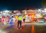 Polantas Polda Sultra Patroli Malam Minggu, 1 Pelanggar Ditilang dan 5 Ditegur