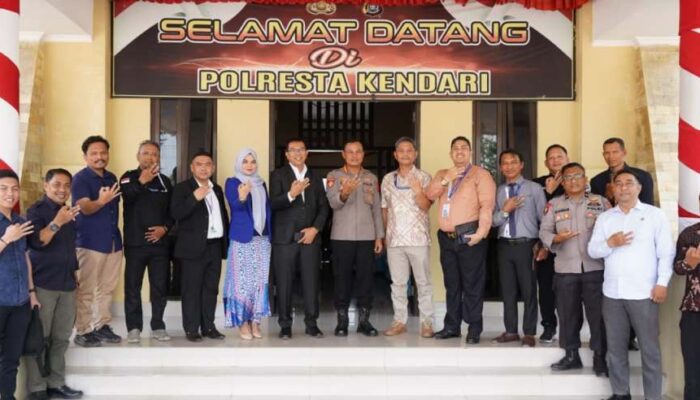Kapolresta Kendari Terima Pengurus DPD Peradi Profesional, Perkuat Sinergi Penegakan Hukum