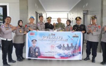 Kejutan HUT Ke-81 TNI, Polresta Kendari Sambangi Sejumlah Markas TNI