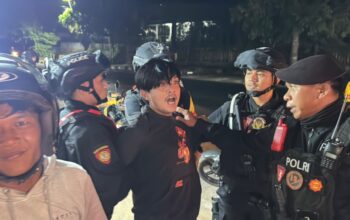 Patroli Polda Sultra Amankan Pemuda yang Diduga Ancam Lempar Kendaraan di Kemaraya