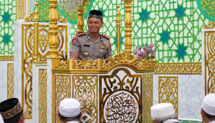 Safari Subuh di Baruga, Kapolresta Kendari Ajak Warga Bersama Jaga Kamtibmas