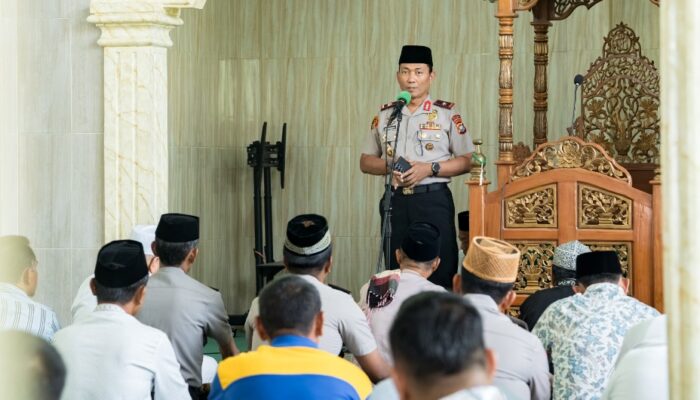 Jumat Keliling di Kendari, Wakapolda Sultra Ajak Warga Cegah Narkoba dan Judi Online