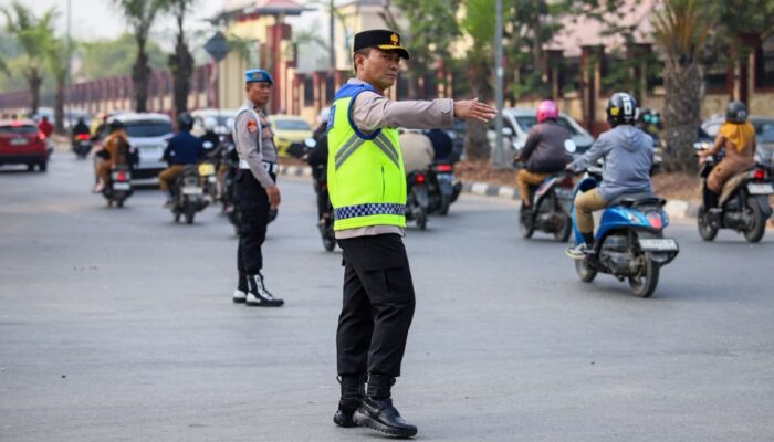 Wakapolda Sultra Turun Langsung Atur Lalu Lintas, Operasi Patuh Anoa 2026 Resmi Dimulai