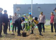 Wakapolda Sultra Ajak Masyarakat Peduli Lingkungan Lewat Green Policing di Terminal Baruga