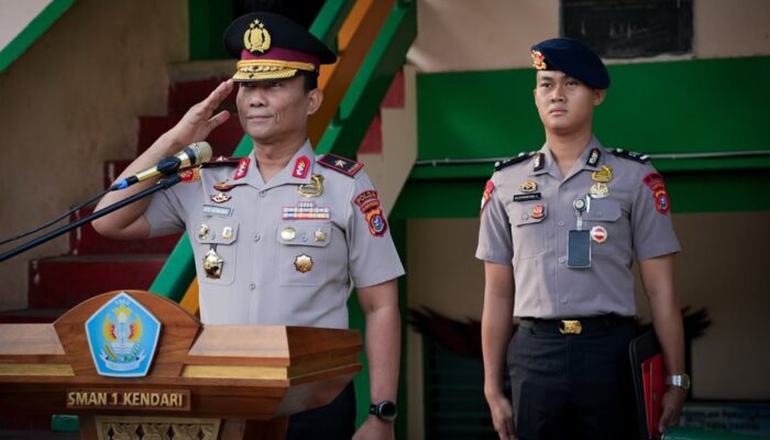 Pimpin Apel di SMAN 1 Kendari, Wakapolda Sultra Ingatkan Bahaya Narkoba dan Bullying